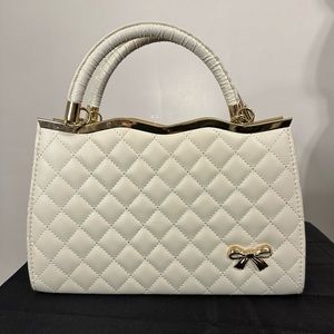Women’s luxury bow shoulder purse